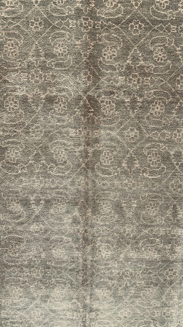 Fine Handmade Modern Gabbeh Wool with Silk Inlay. Size: 238 x 150 - Image 2